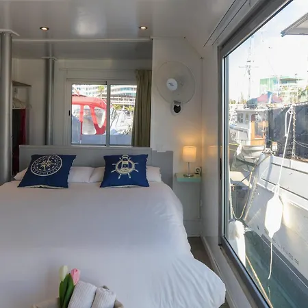 Unique In Barcelona ! Catamaran With A Private Swimming Pool * Sant Adrià de Besòs