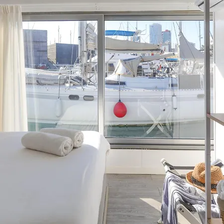 Unique In Barcelona ! Catamaran With A Private Swimming Pool