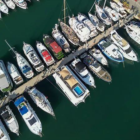 Unique In Barcelona ! Catamaran With A Private Swimming Pool *