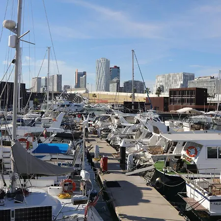Unique In Barcelona ! Catamaran With A Private Swimming Pool サン・アドリア・デ・ベソス